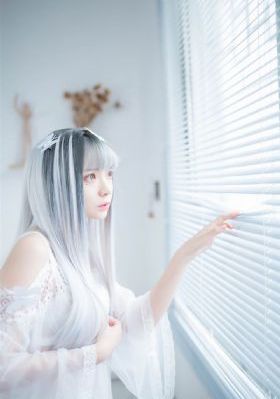 日日摸狠狠的摸夜夜摸_蓝光原盘在线观看